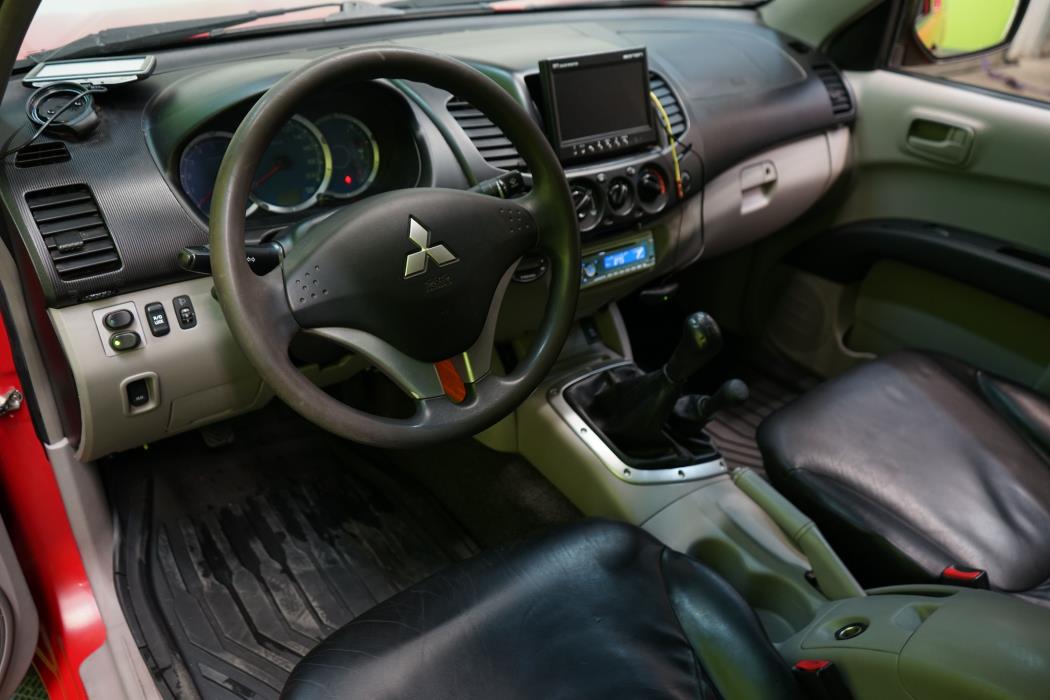 Mitsubishi L200 2010