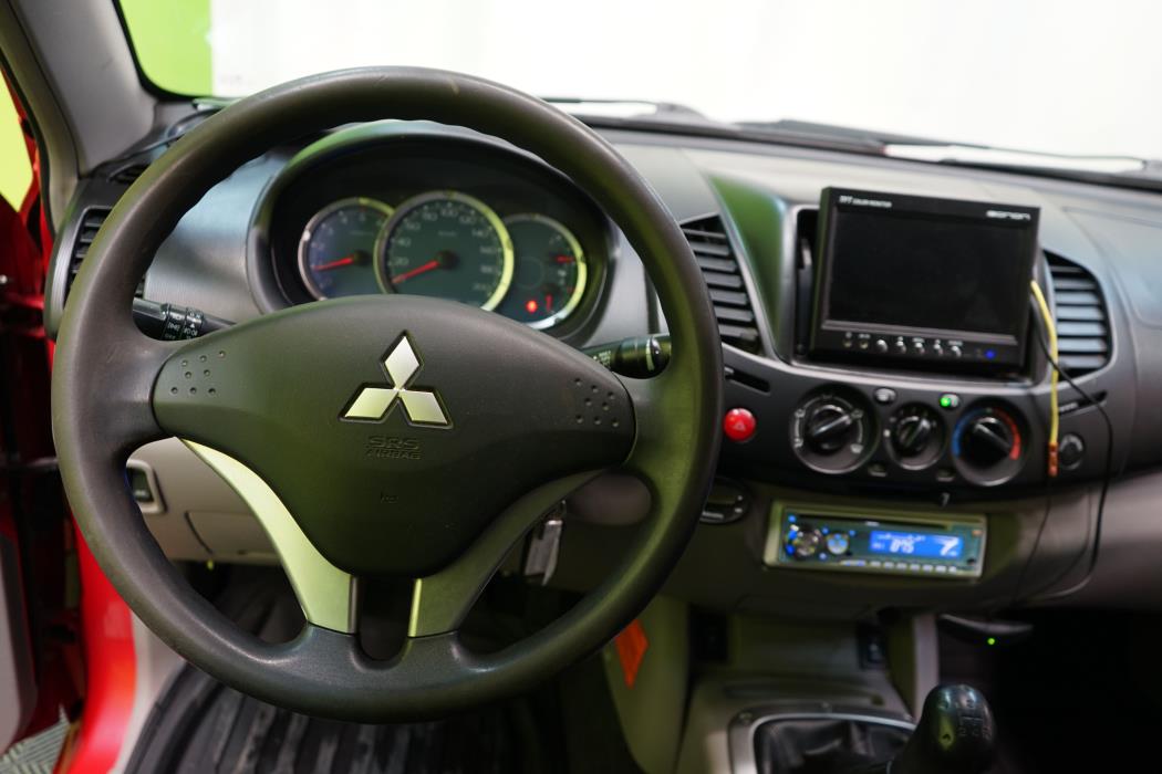 Mitsubishi L200 2010