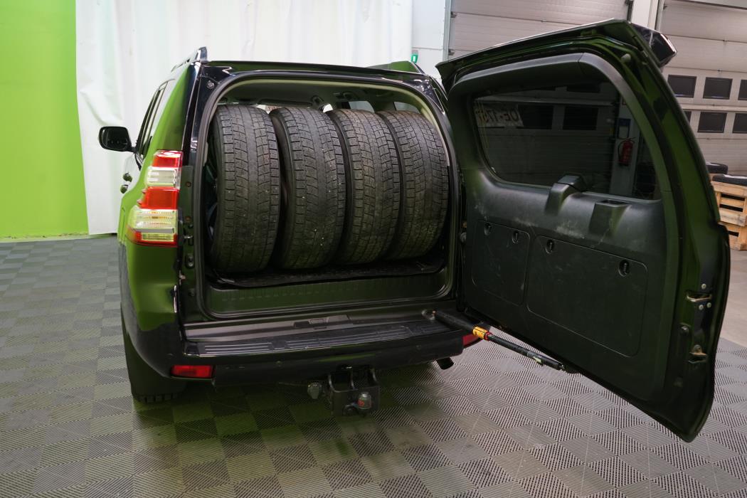 Toyota Land Cruiser 2014