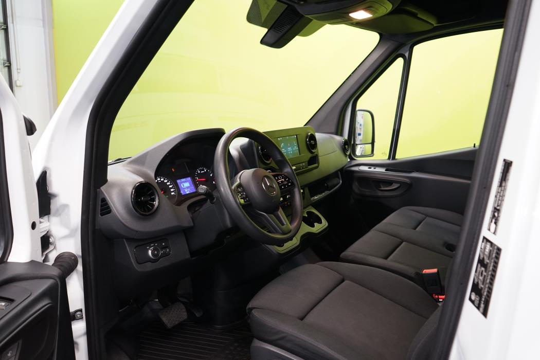 Mercedes-Benz Sprinter 2024