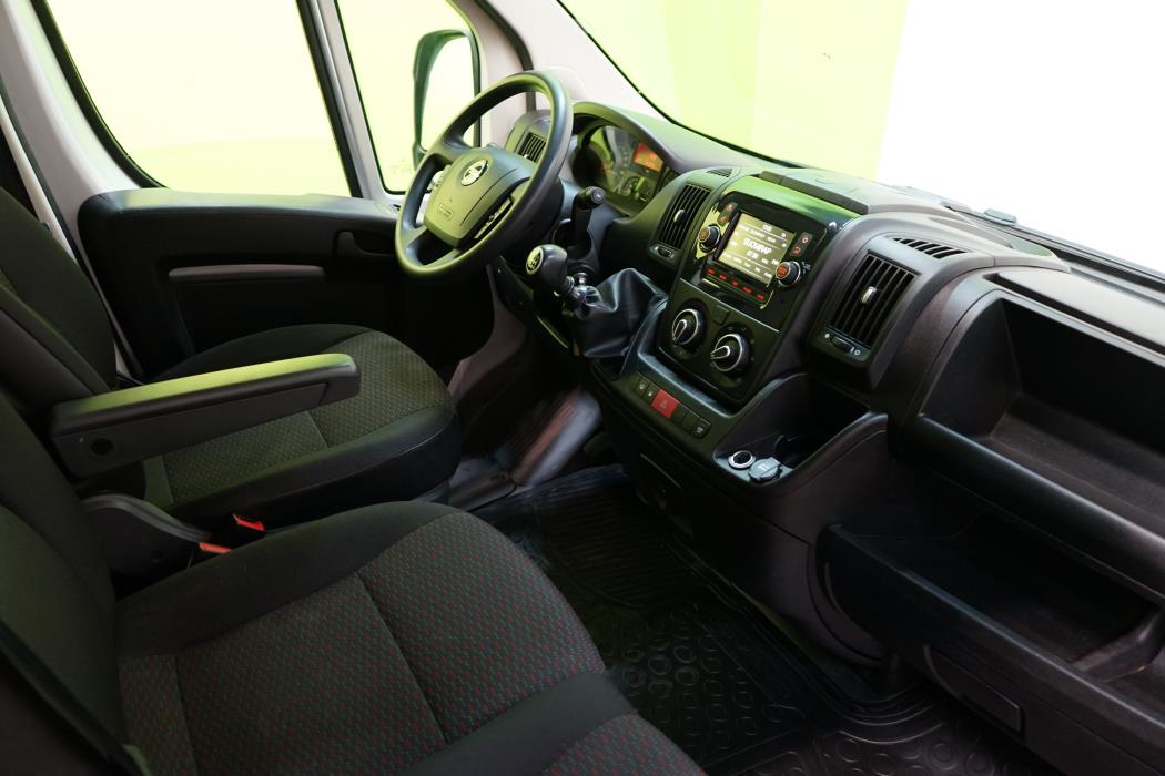 Opel Movano 2023
