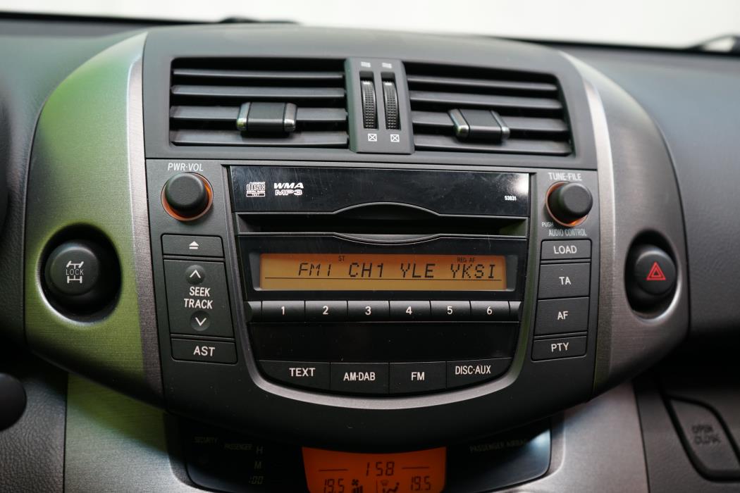 Toyota RAV4 2011