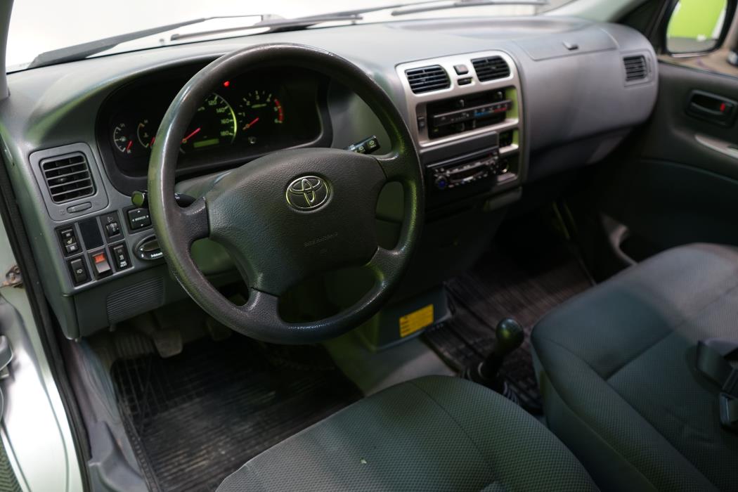 Toyota Hiace 2009