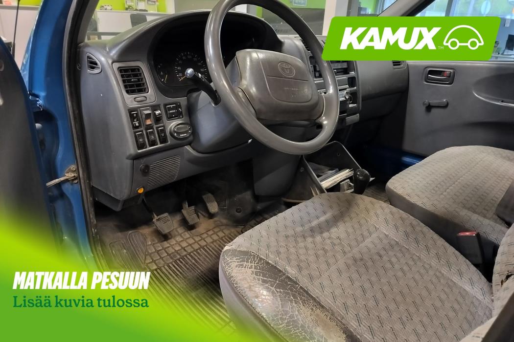 Toyota Hiace 2005