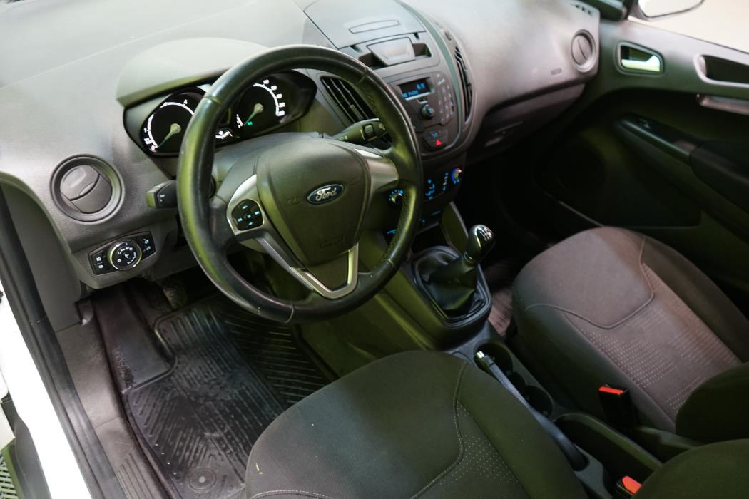 Ford Transit Courier 2016