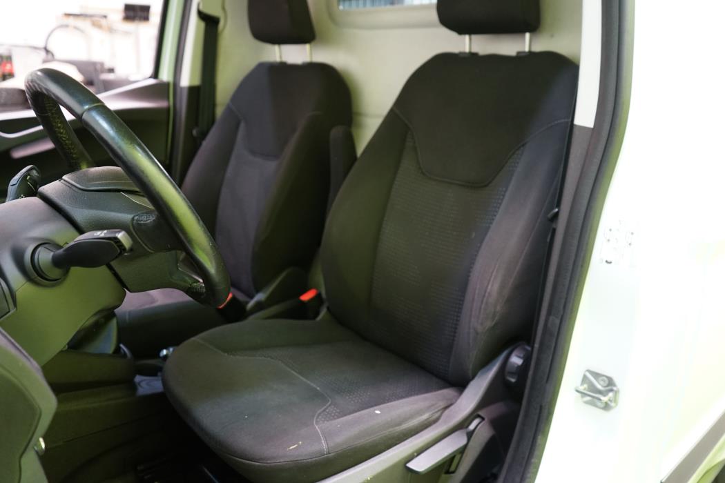 Ford Transit Courier 2016