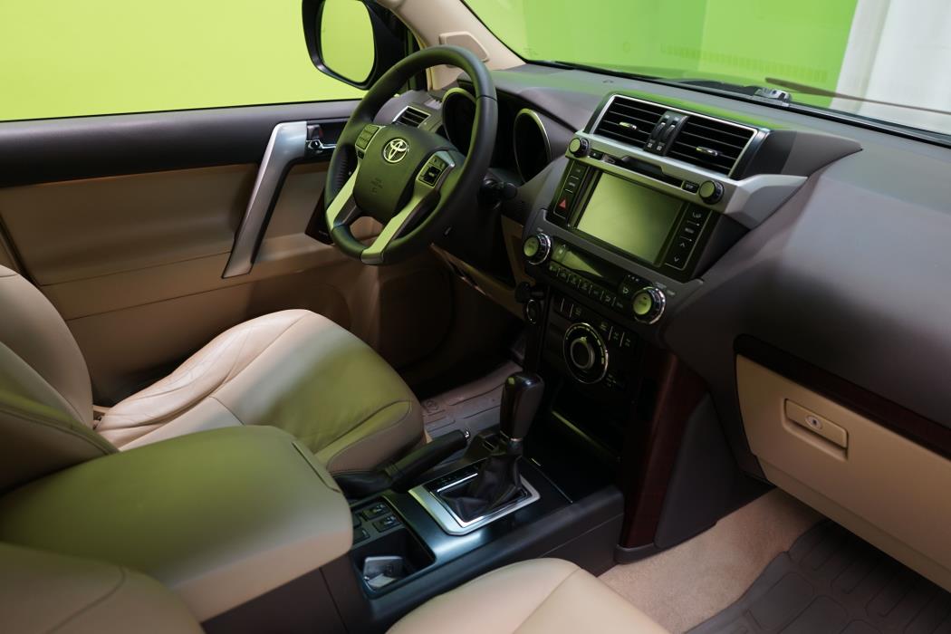 Toyota Land Cruiser 2015