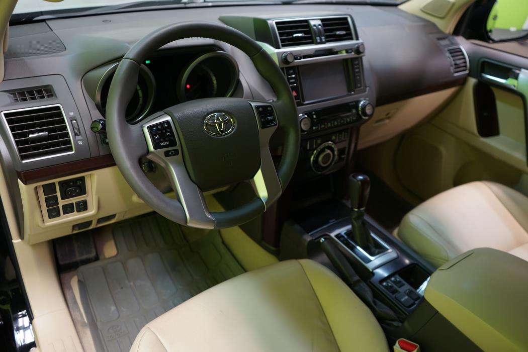 Toyota Land Cruiser 2015
