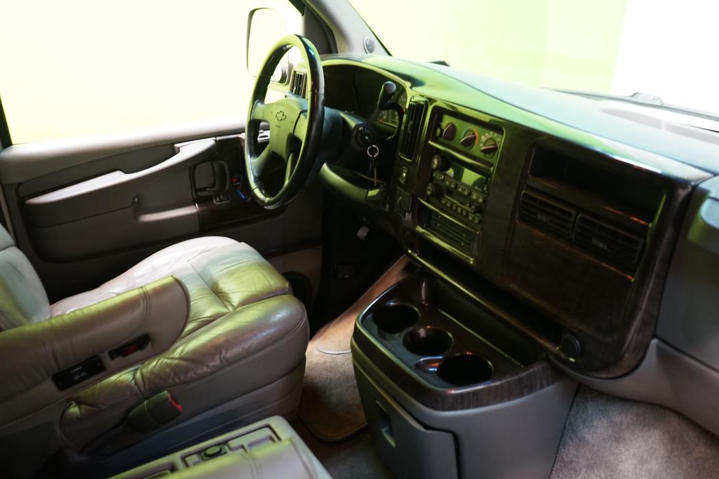 Chevrolet Express 2003