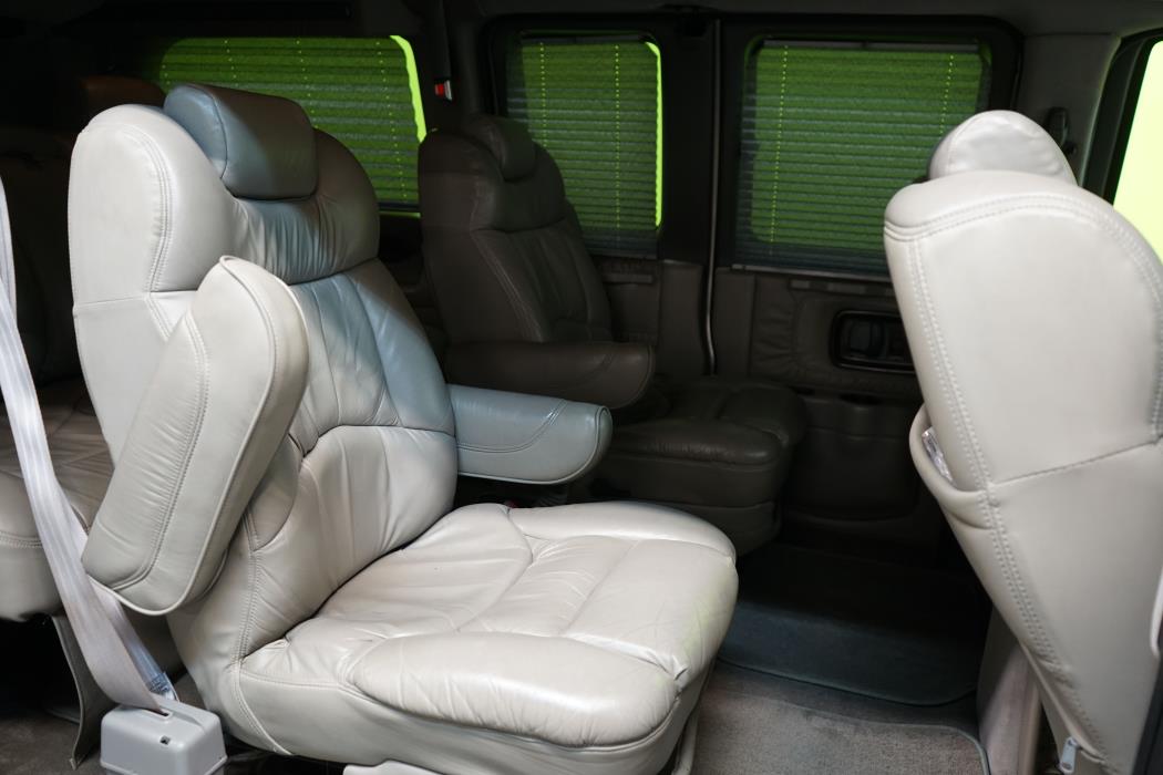 Chevrolet Express 2003