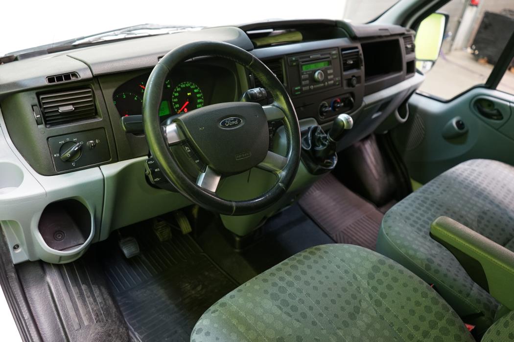 Ford Transit 2011