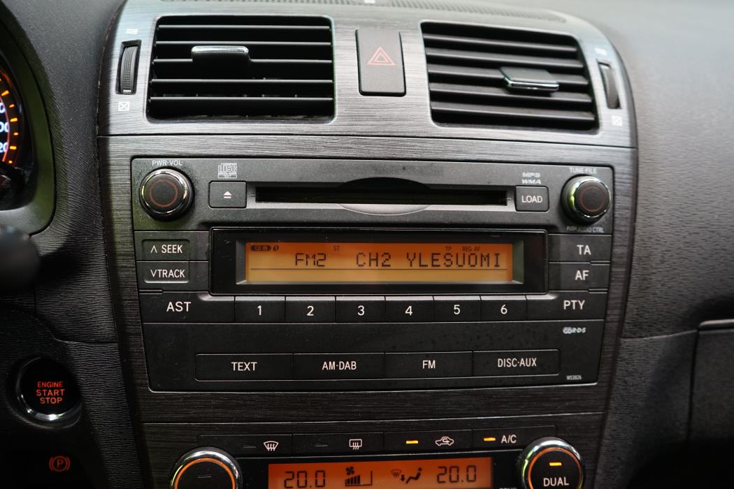Toyota Avensis 2010