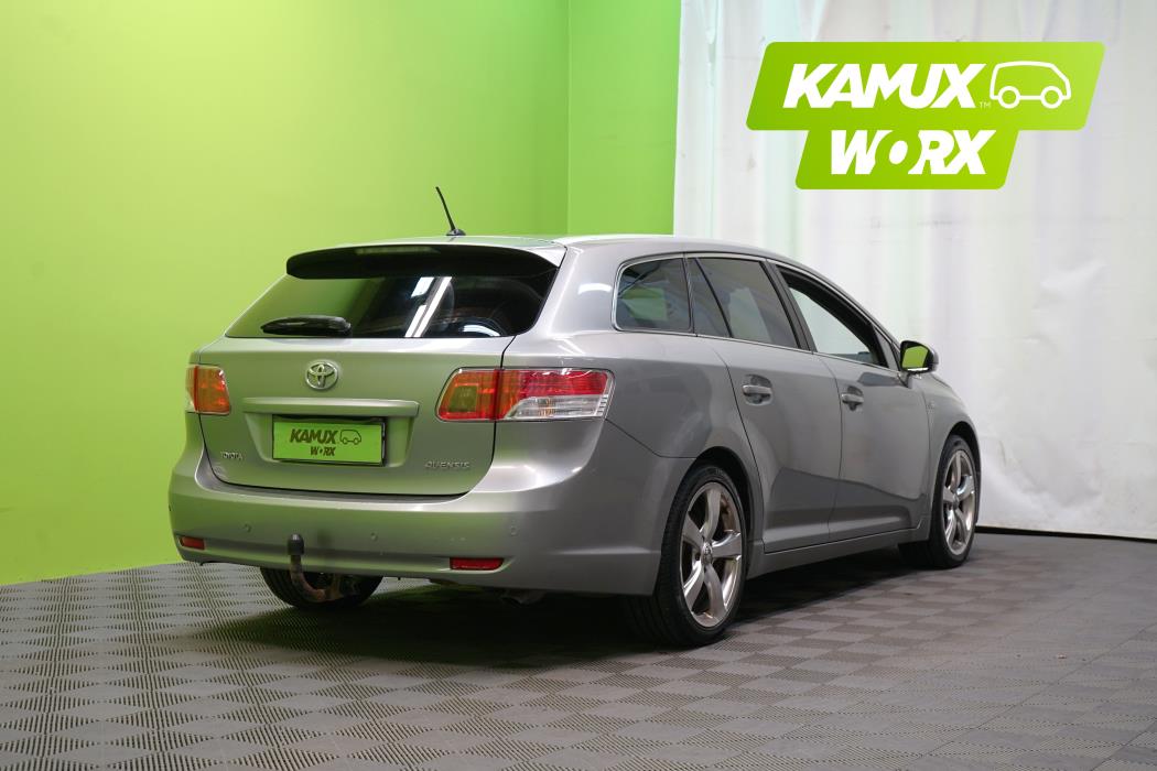 Toyota Avensis 2010