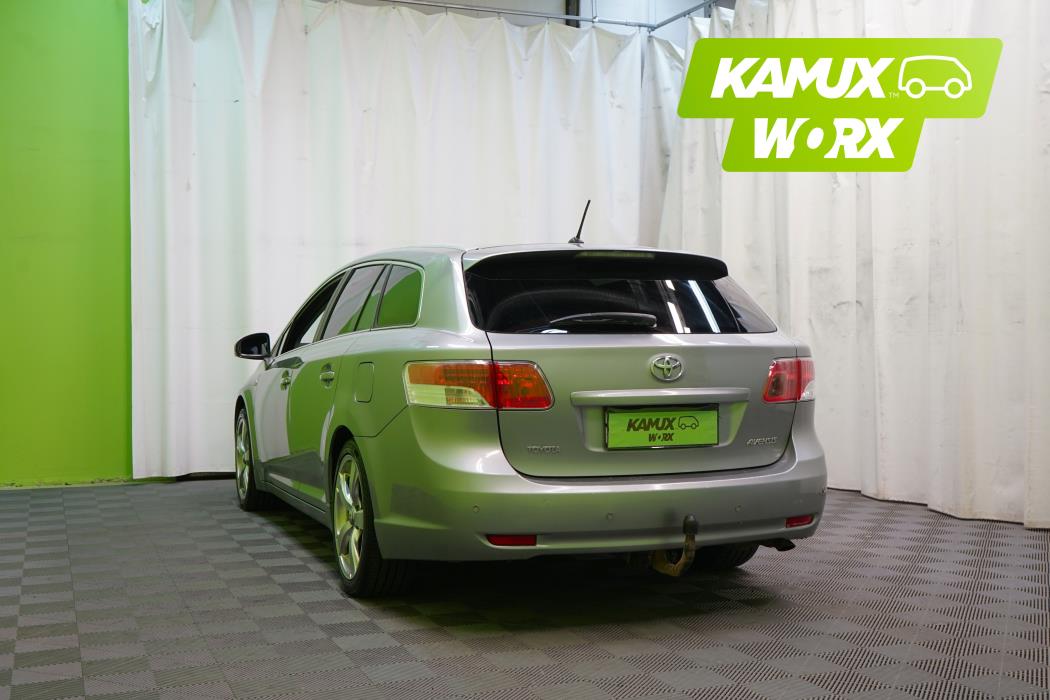 Toyota Avensis 2010