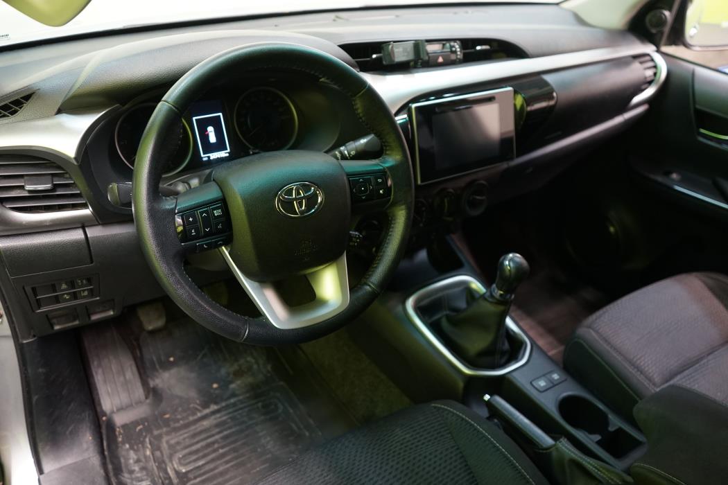 Toyota Hilux 2016