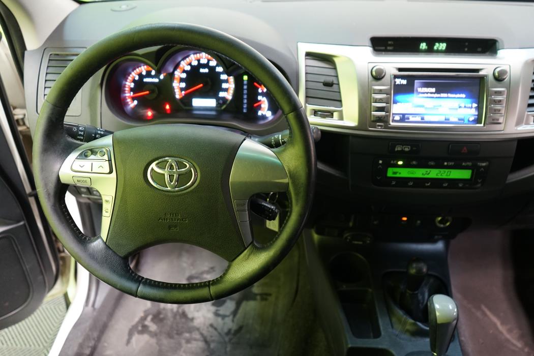 Toyota Hilux 2014