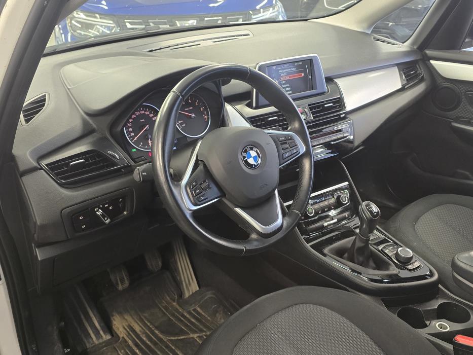 BMW 218 2014