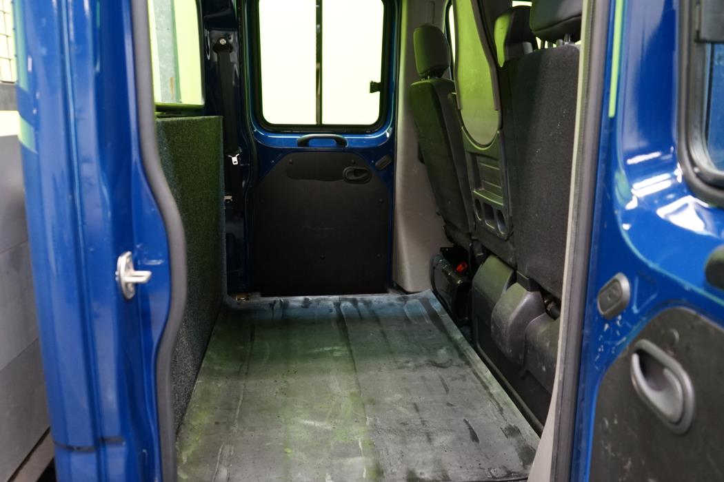 Nissan NV400 2015