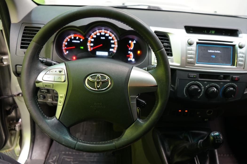 Toyota Hilux 2011