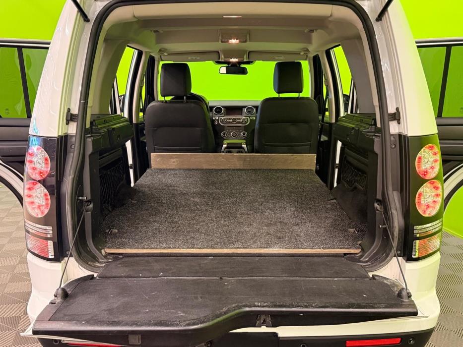 Land Rover Discovery 2016