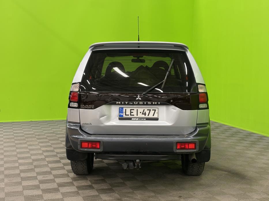 Mitsubishi Pajero Sport 2005