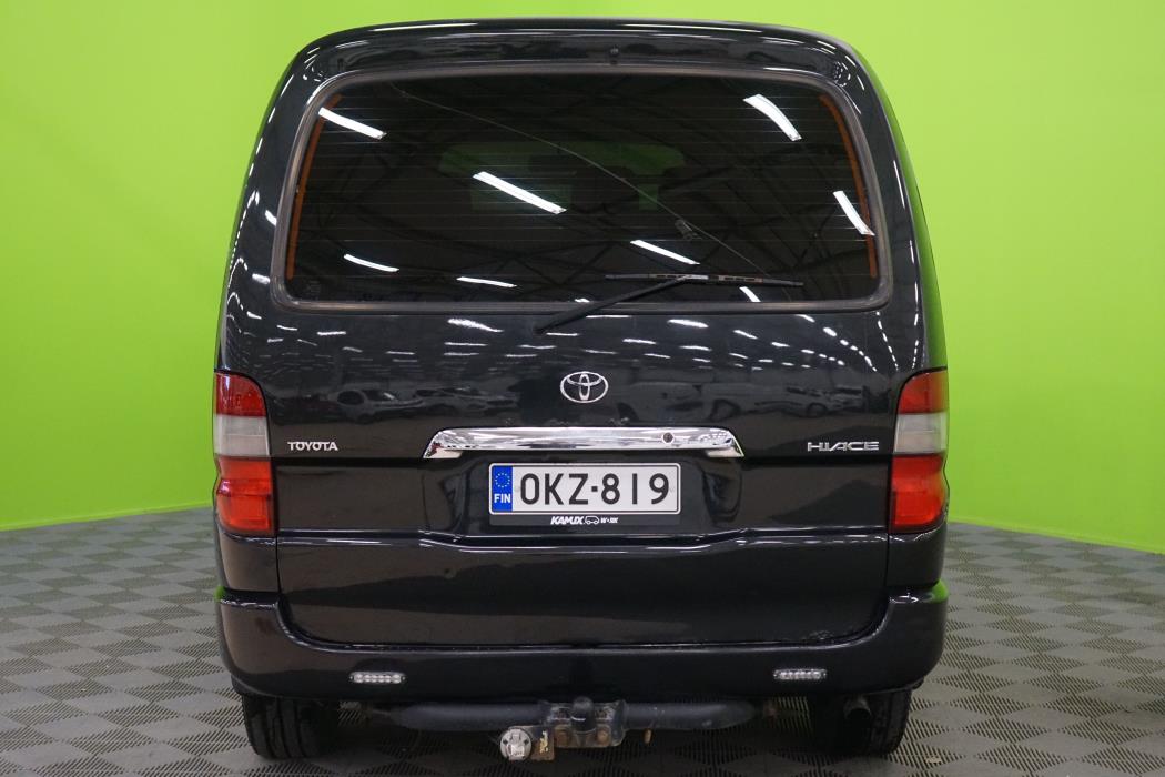 Toyota Hiace 2010
