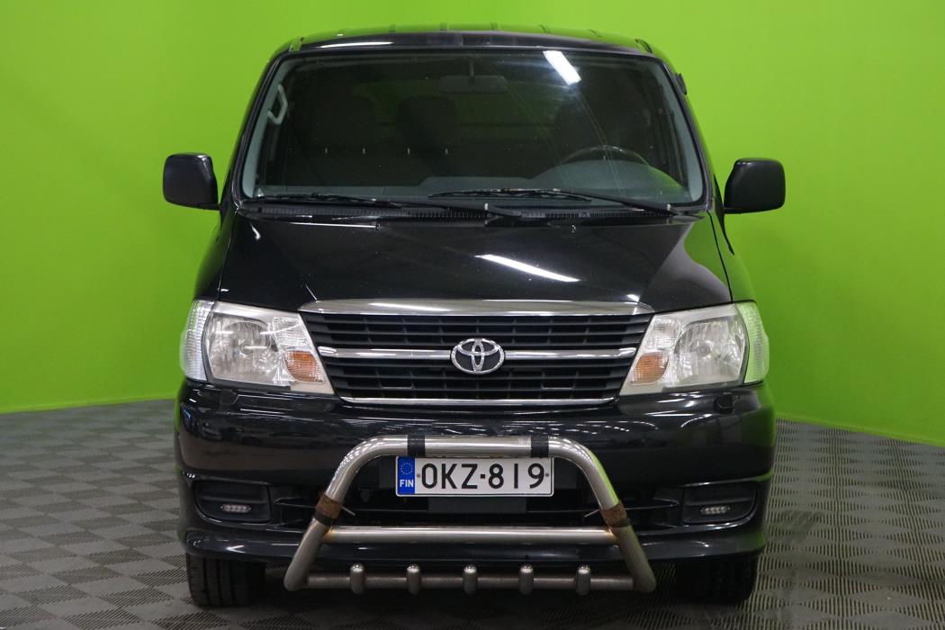 Toyota Hiace 2010