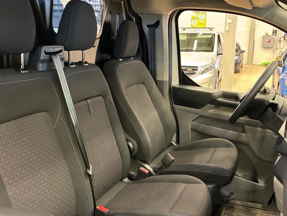 Ford Transit Custom 2025