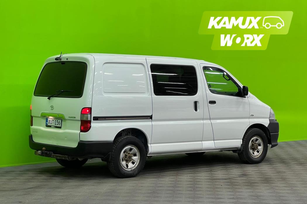 Toyota Hiace 2009