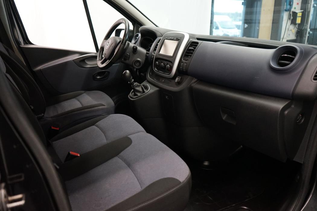 Opel Vivaro 2015