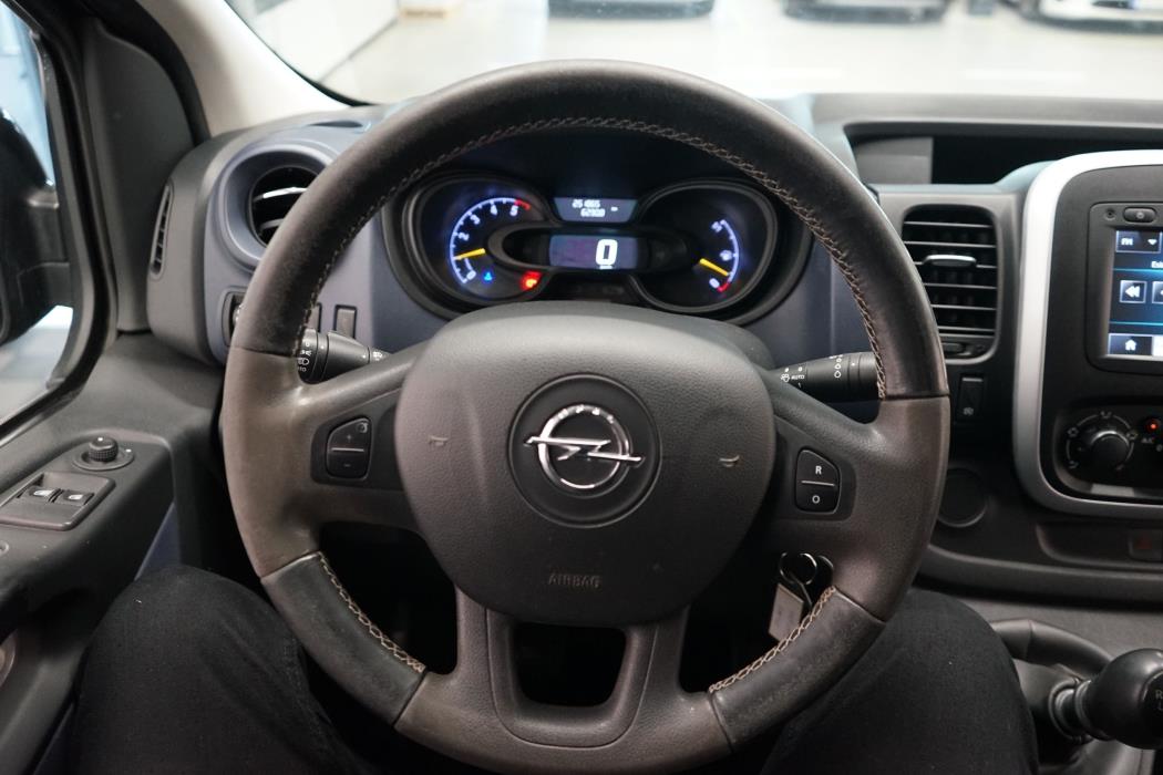 Opel Vivaro 2015