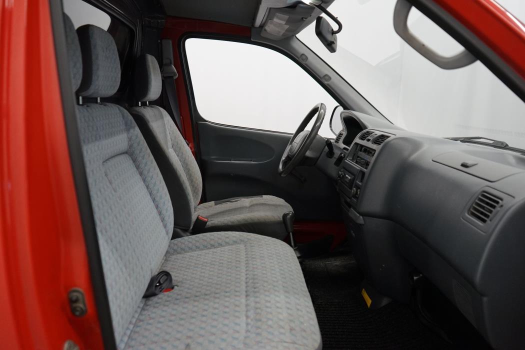 Toyota Hiace 2003
