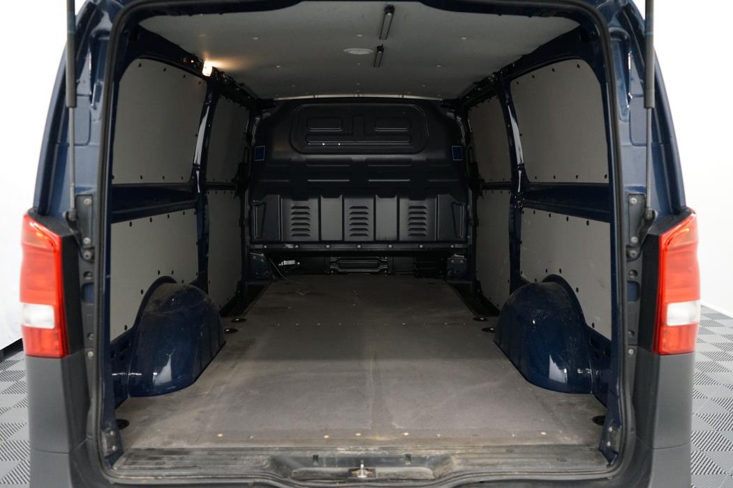 Mercedes-Benz Vito 2023