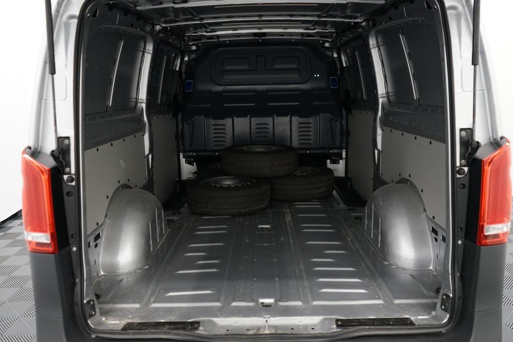Mercedes-Benz Vito 2023