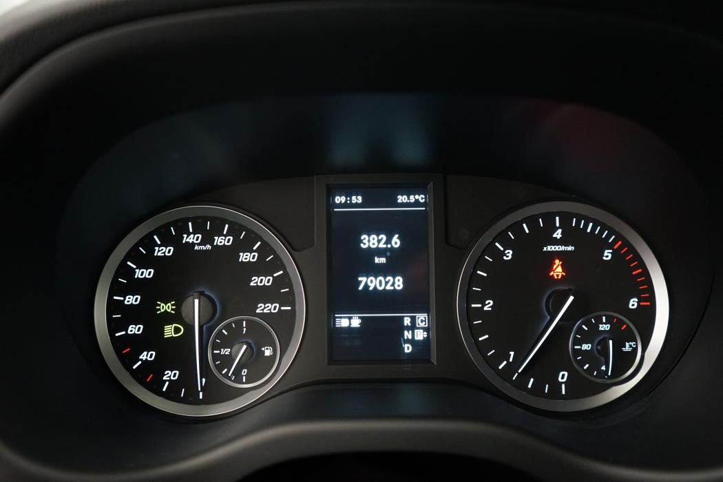 Mercedes-Benz Vito 2023