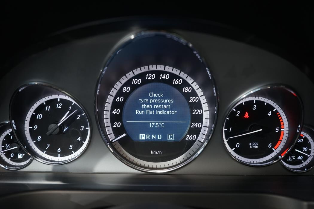 Mercedes-Benz E 2010