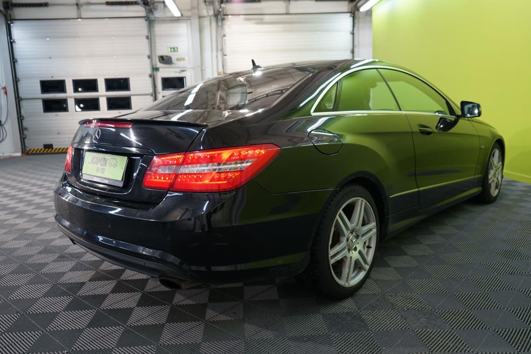 Mercedes-Benz E 2010