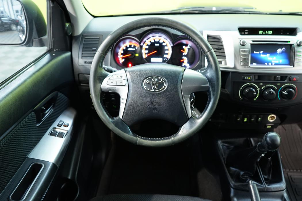Toyota Hilux 2015