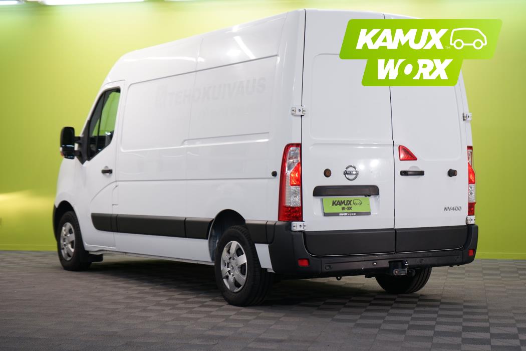Nissan NV400 2021