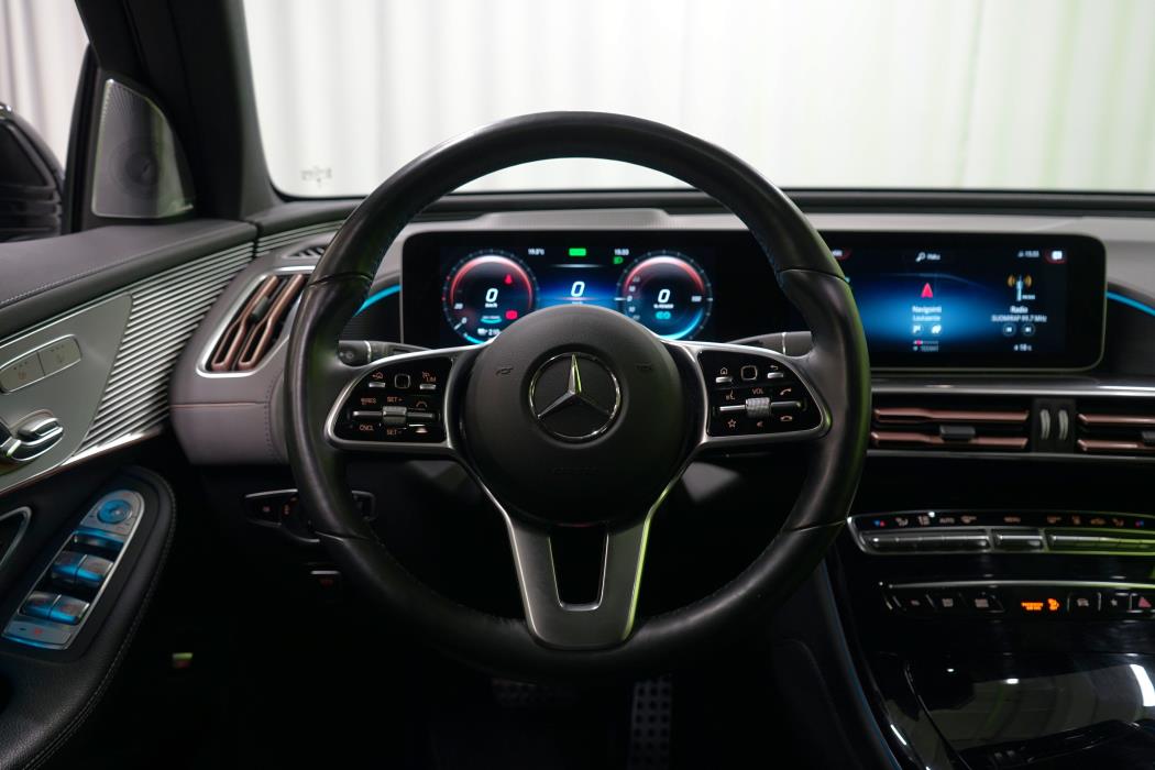 Mercedes-Benz EQC 2020