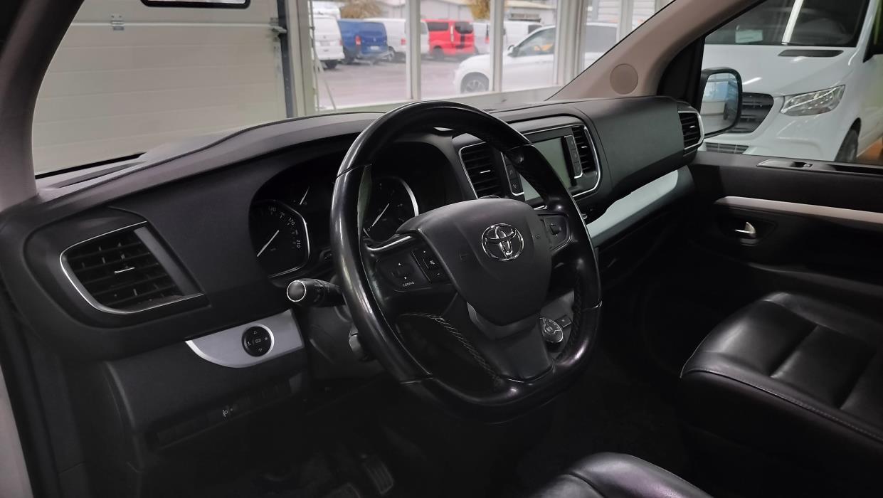Toyota Proace Verso 2017