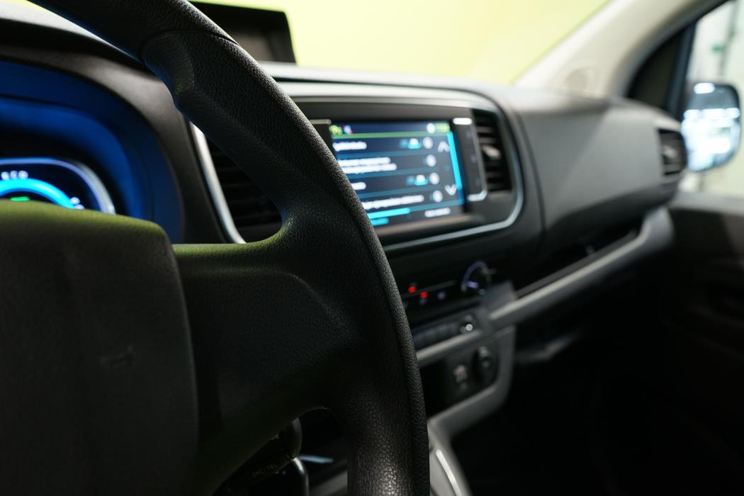 Peugeot e-Expert 2023