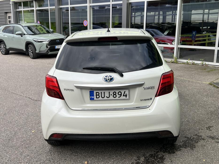 Toyota Yaris 2015
