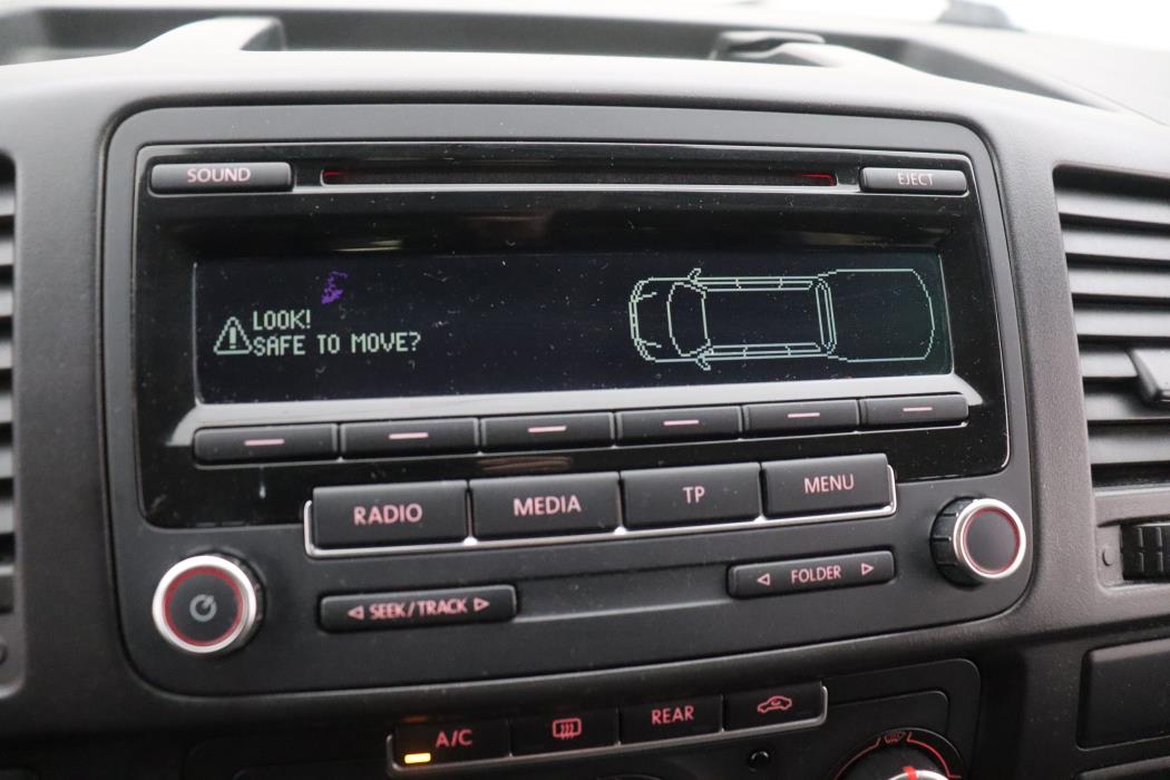 Volkswagen Caravelle 2012