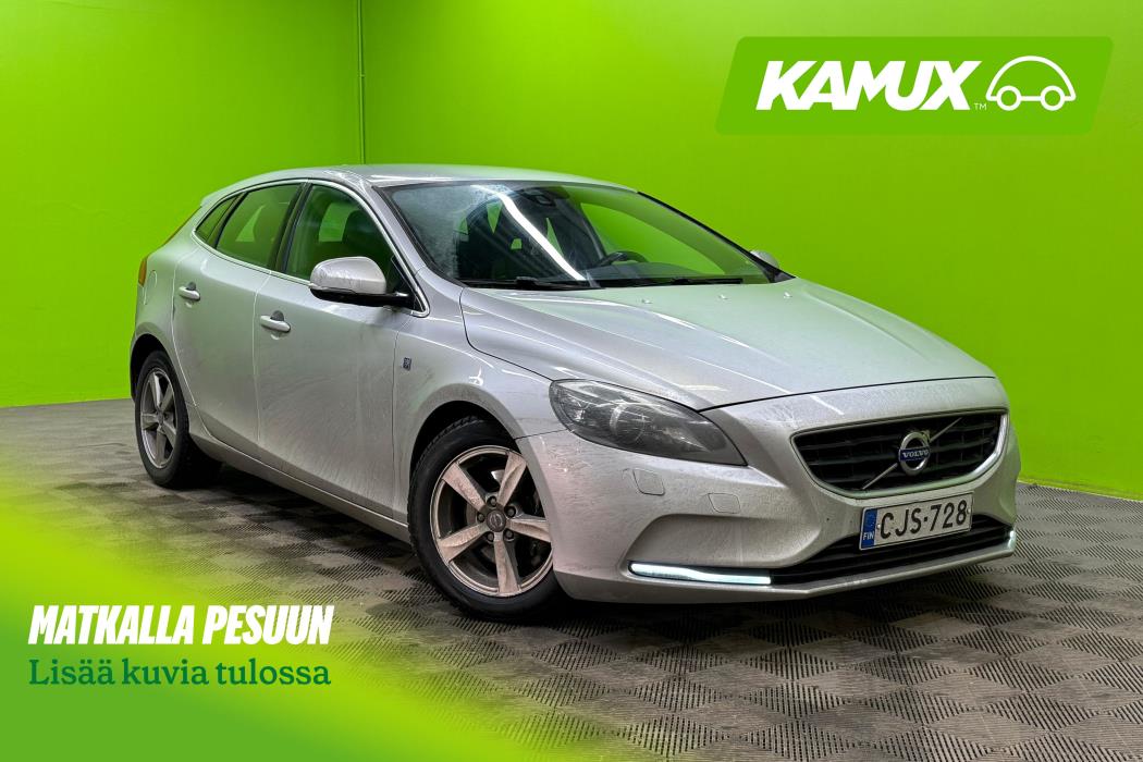 Volvo V40 2015