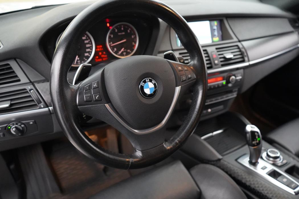 BMW X6 2012