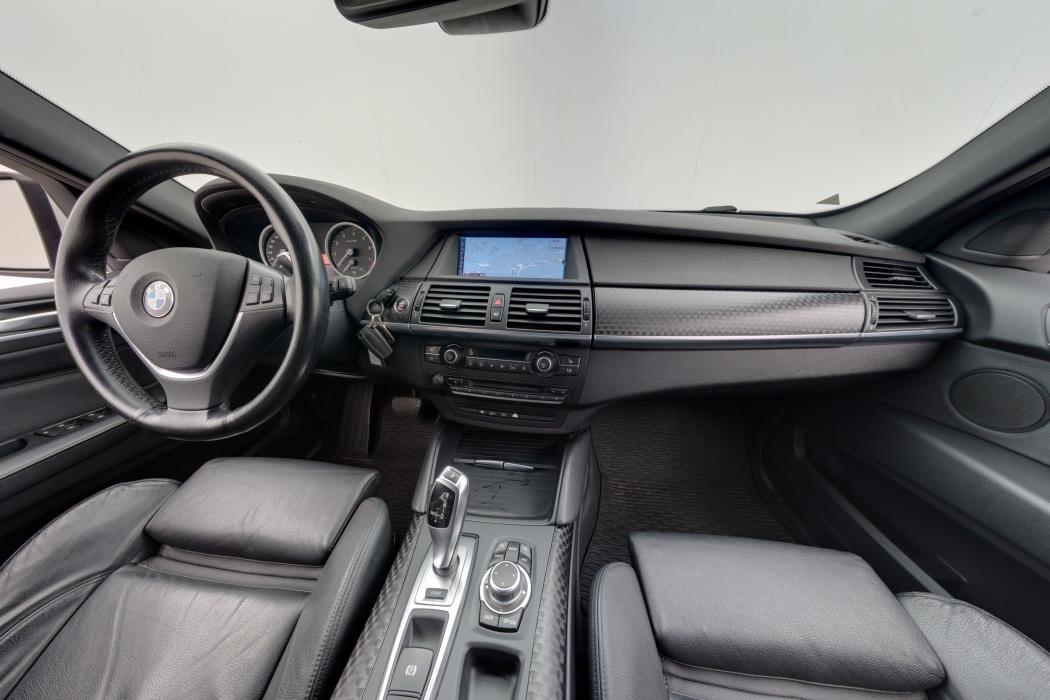 BMW X6 2012