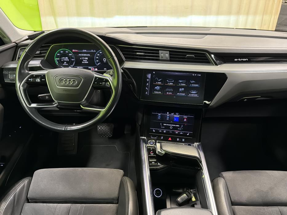Audi e-tron 2019