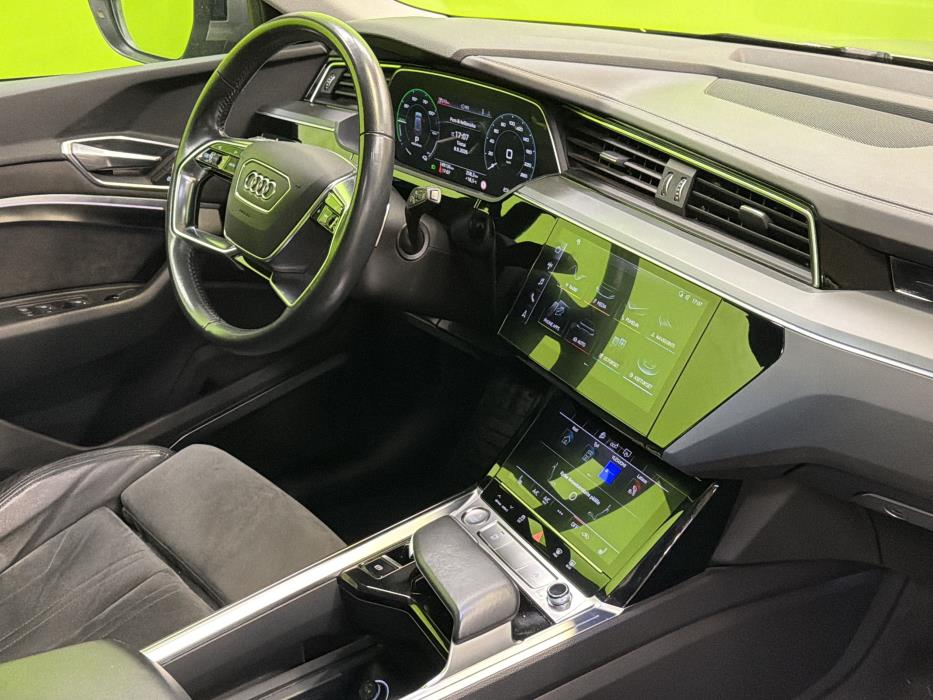 Audi e-tron 2019
