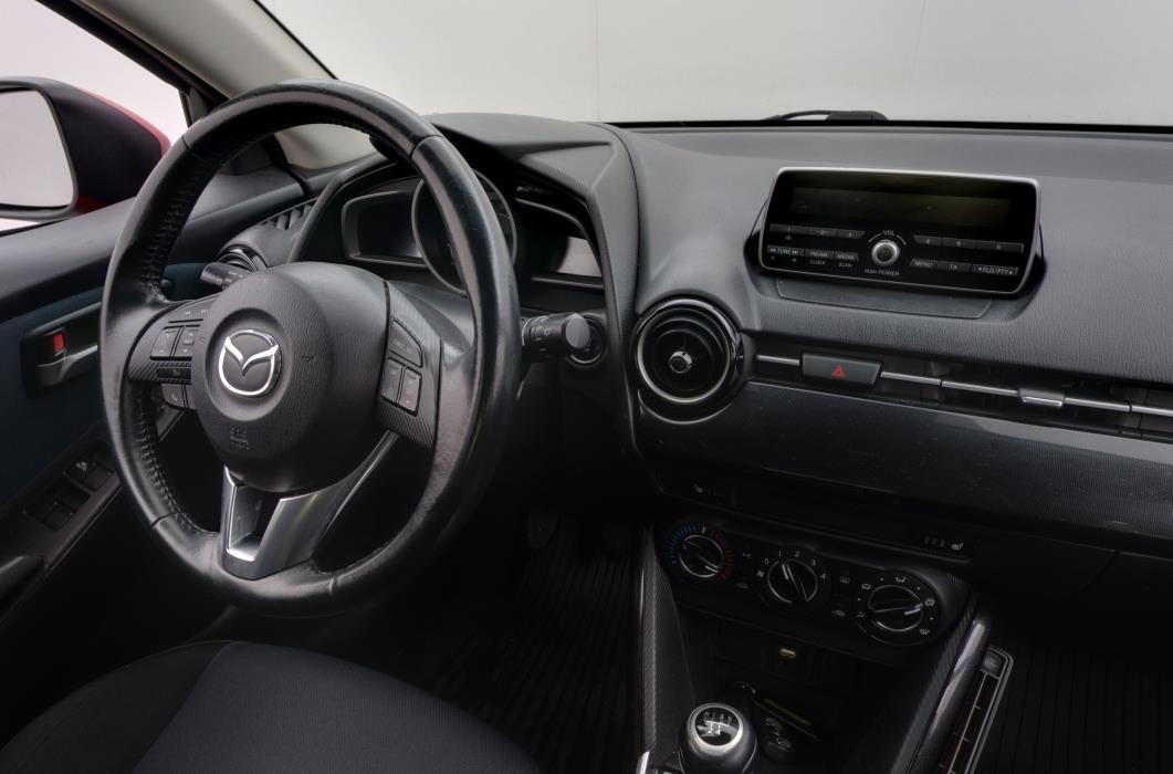 Mazda 2 2015